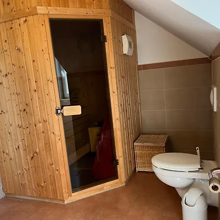 Royal Whg 4 شقة *